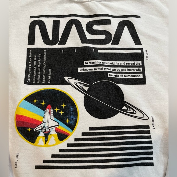 NASA “Explore” crewneck sweater - Picture 2 of 4